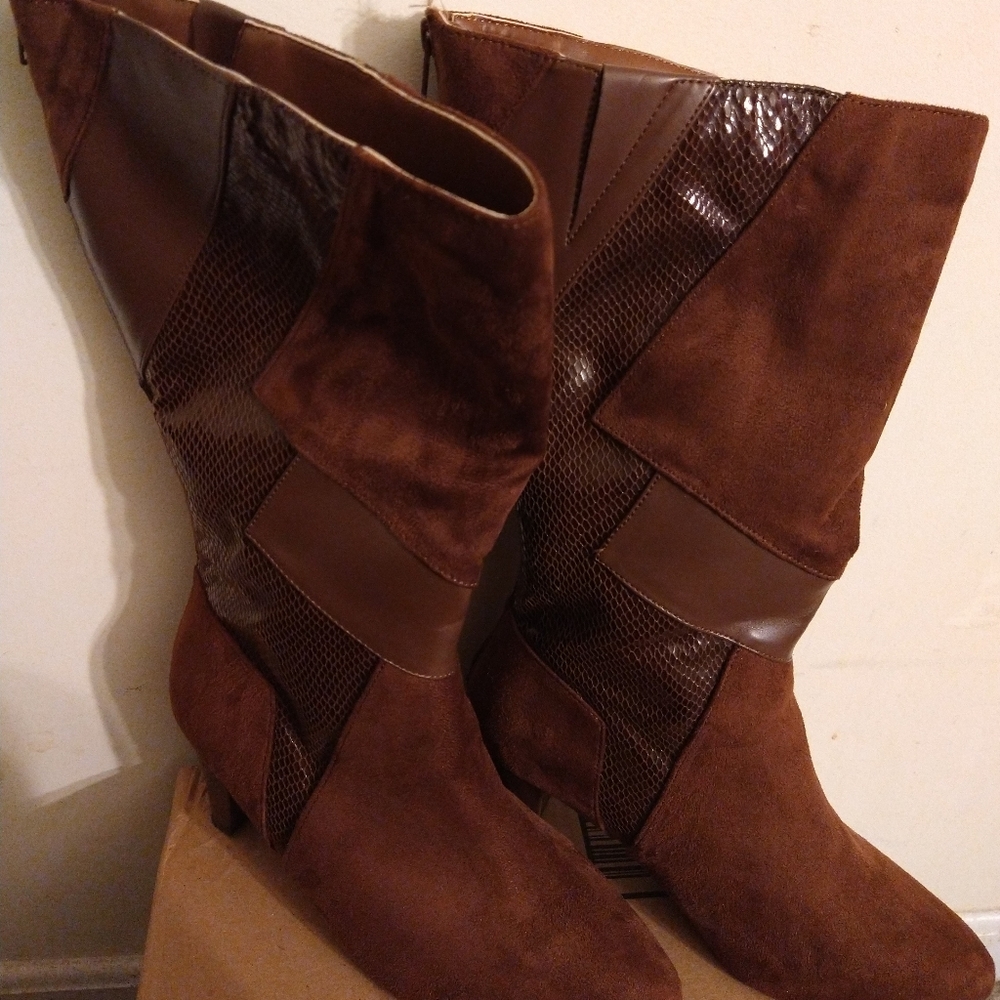 Boots - Picture 2 of 2